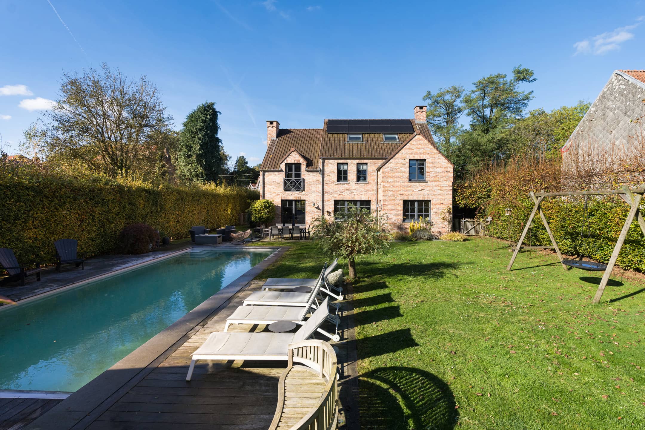 Maison familiale avec jardin et piscine à Rixensart